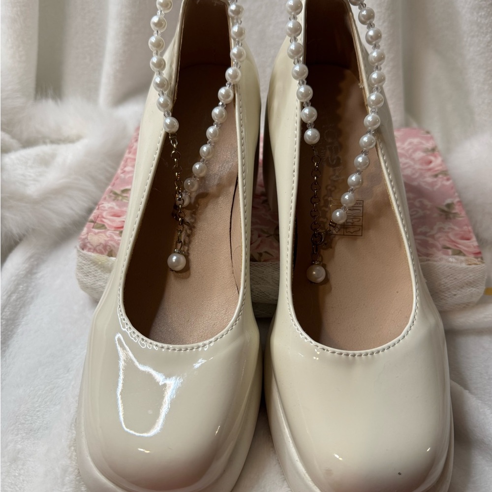 Elegant Cream Mary Jane’s with Pearl Detailing